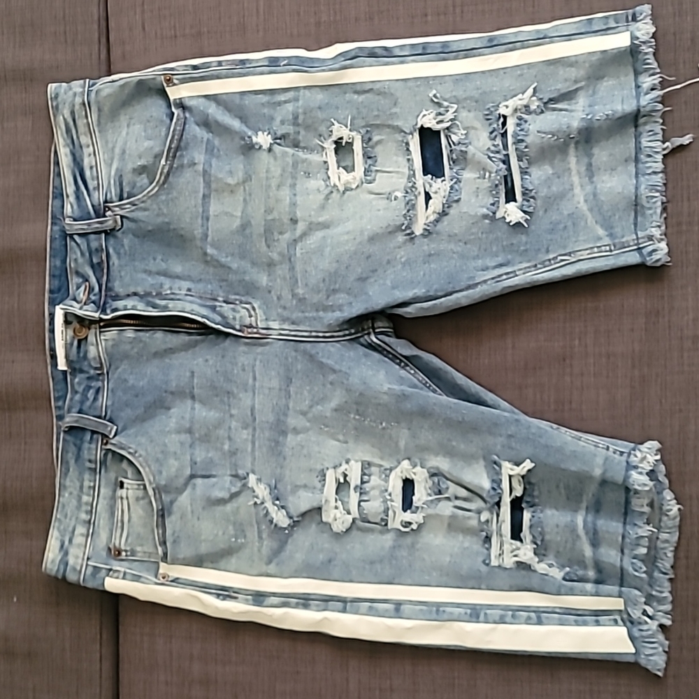 Denim distressed Shorts Size 40M Fashion Nova
